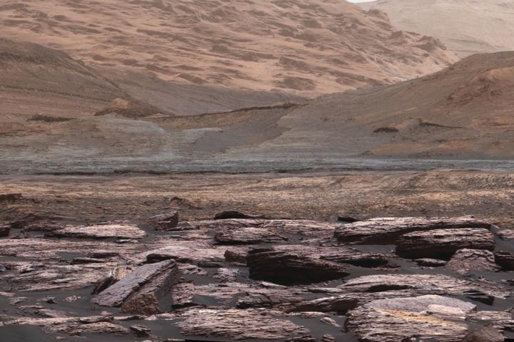 Researchers have found "halos" in Mars bedrock, indicating that potentially life-supporting groundwater persisted long after the lake in Gale Crater dried up