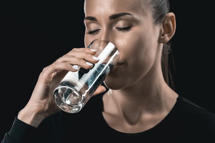 New research has found a correlation between blood biomarkers of hydration and aging