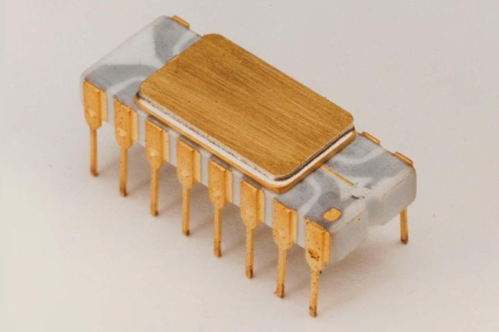 The first Intel 4004 chip