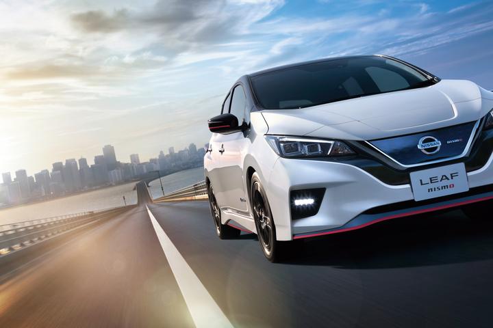 The Leaf Nismo will be available in nine colors including silver, two-tone black and dark grey