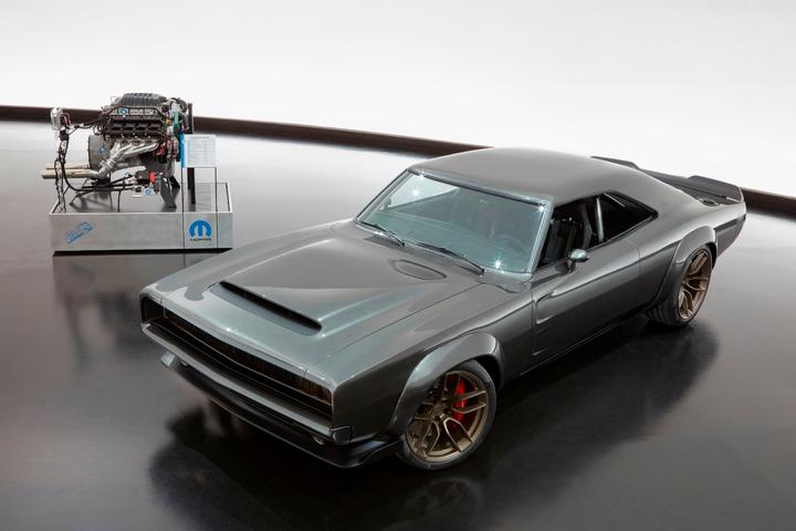 To showcase the Hellephant engine's capability, Mopar put it into this Charger demonstration vehicle