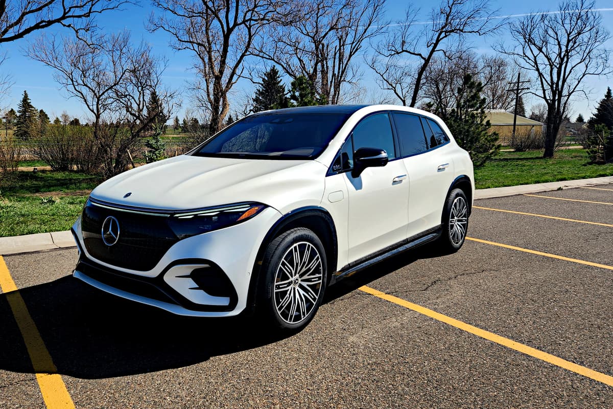 The 2023 Mercedes-Benz EQS 580 4Matic shows that adding a some numbers after the EQS model makes it an SUV