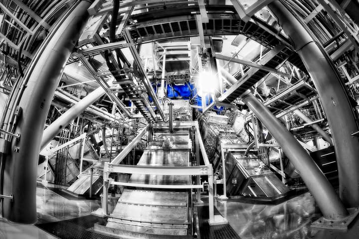 The laser target area of the fusion experiment