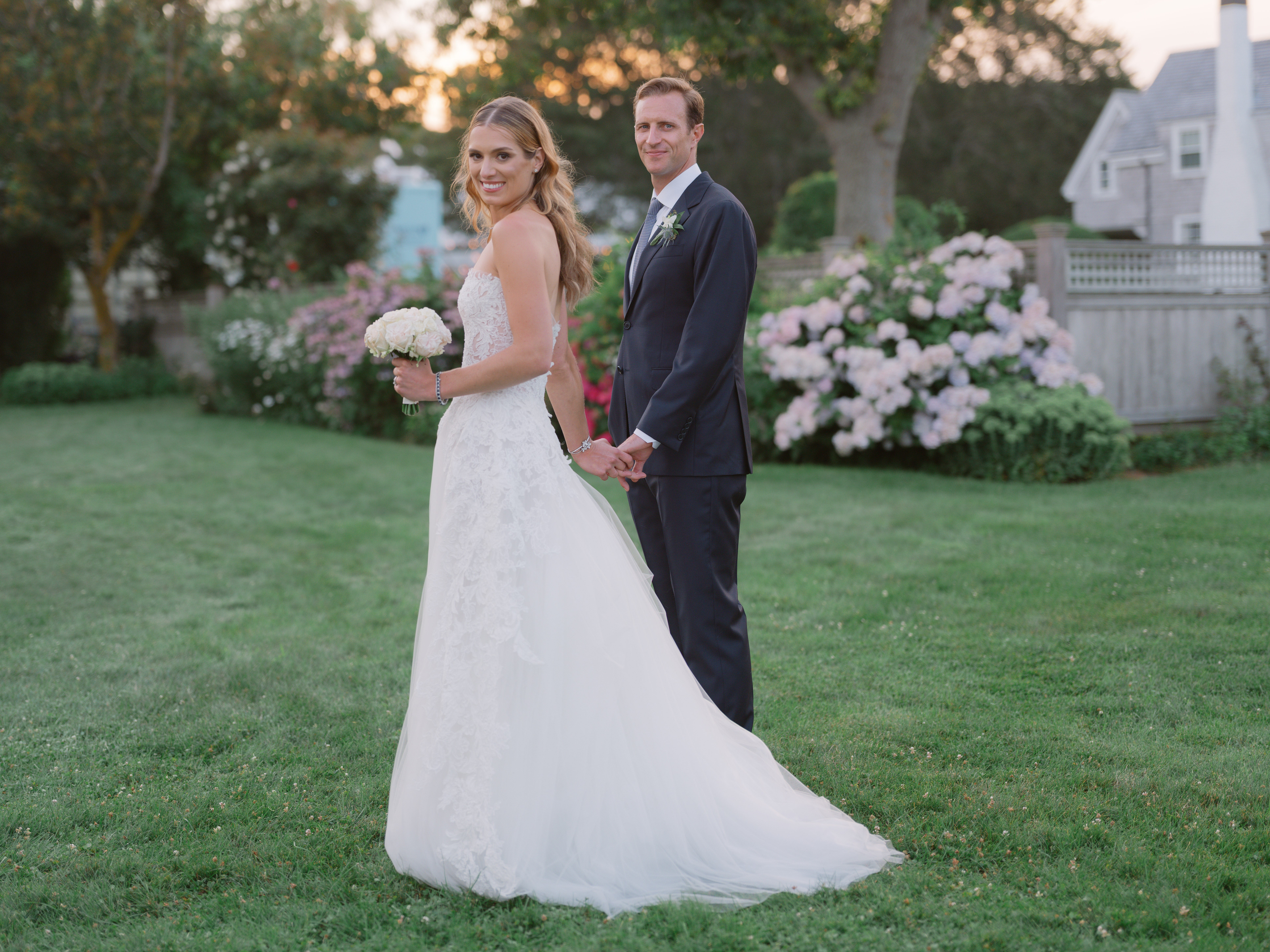 Mariah Kennedy Cuomo Wore Vera Wang to Marry Tellef Lundevall at Golden Hour in Hyannis Port
