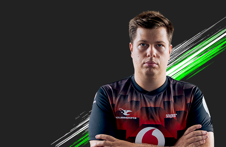 “Insanely comfortable and light, with great noise cancellation.” - Karrigan | mousesports | CS:GO