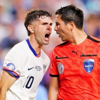 Christian Pulisic had some words for the referee