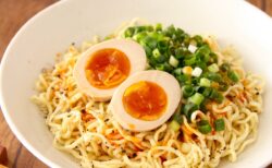 超簡単♪マルちゃん正麺 旨塩味か豚骨味がイチ押し！