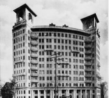 Ponce de Leon Apartments