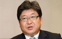 「またあの人の尻ぬぐいかよ」　“総理に最も近い男”萩生田文科相の愚痴