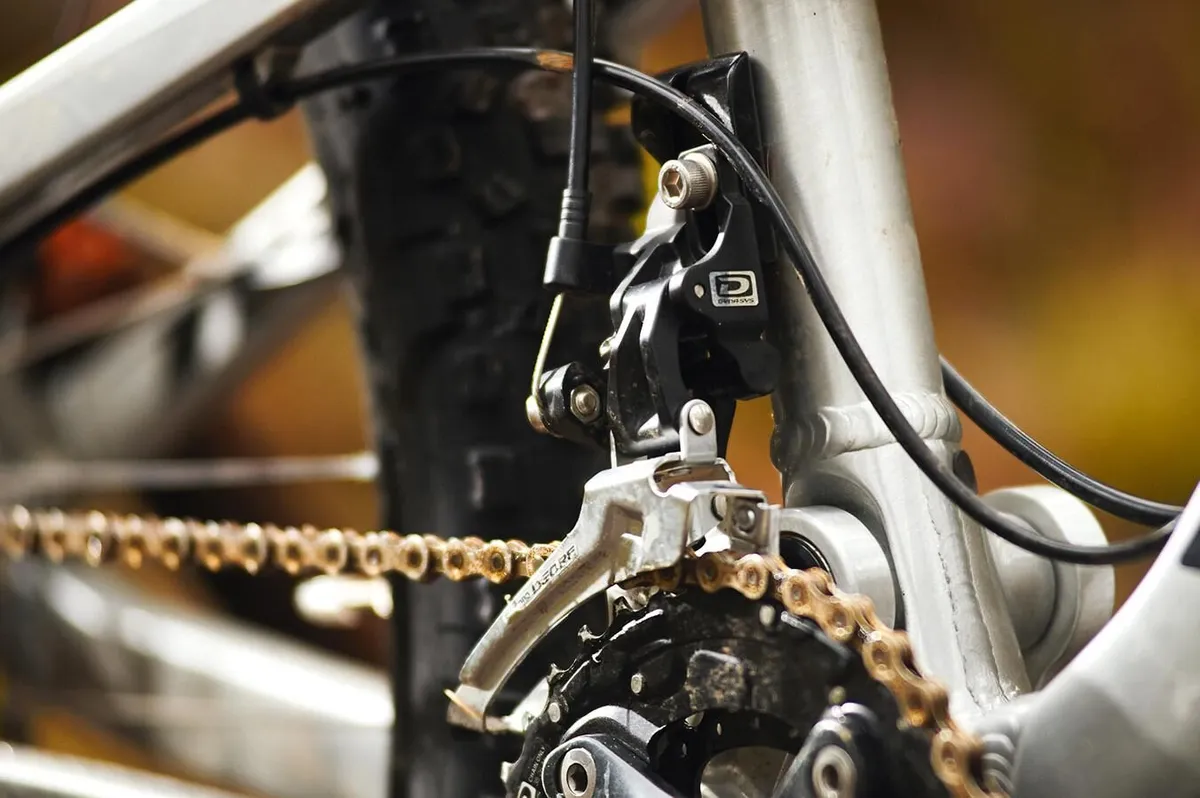 A removable direct mount derailleur means clean lines for 1x conversions