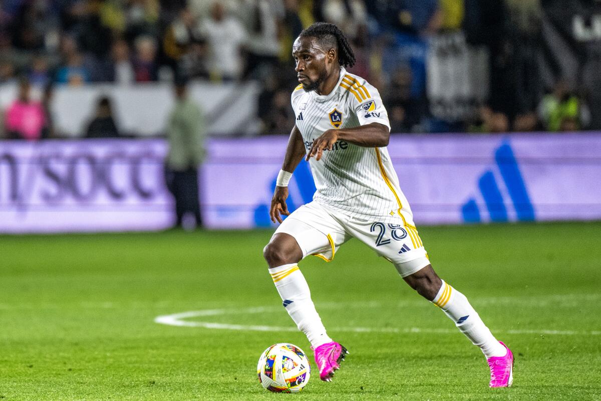 Joseph Paintsil, shown in an earlier match, was the key man for the Galaxy on Wednesday.