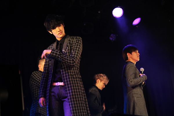 CROSSGENE0112_03