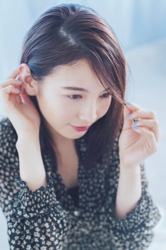 シースルバングの応用ヘアアレンジまとめ