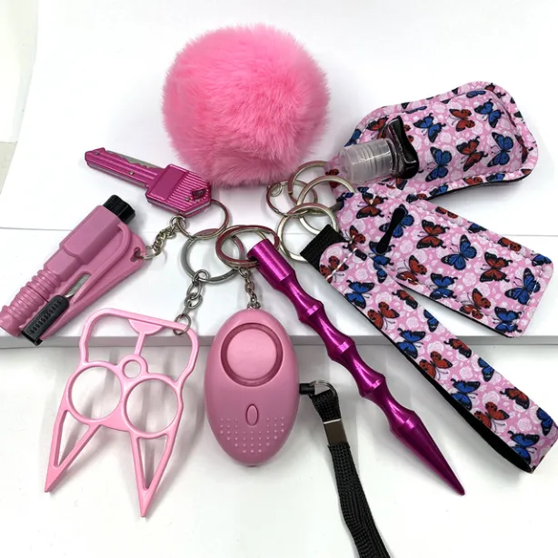 Self-defense keychain for women