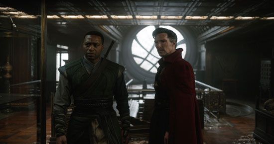 Chiwetel Ejiofor and Benedict Cumberbatch in Doctor Strange