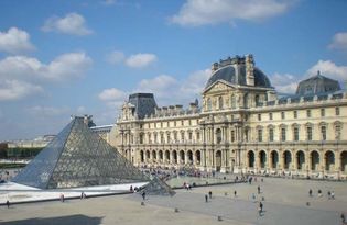 Louvre Museum