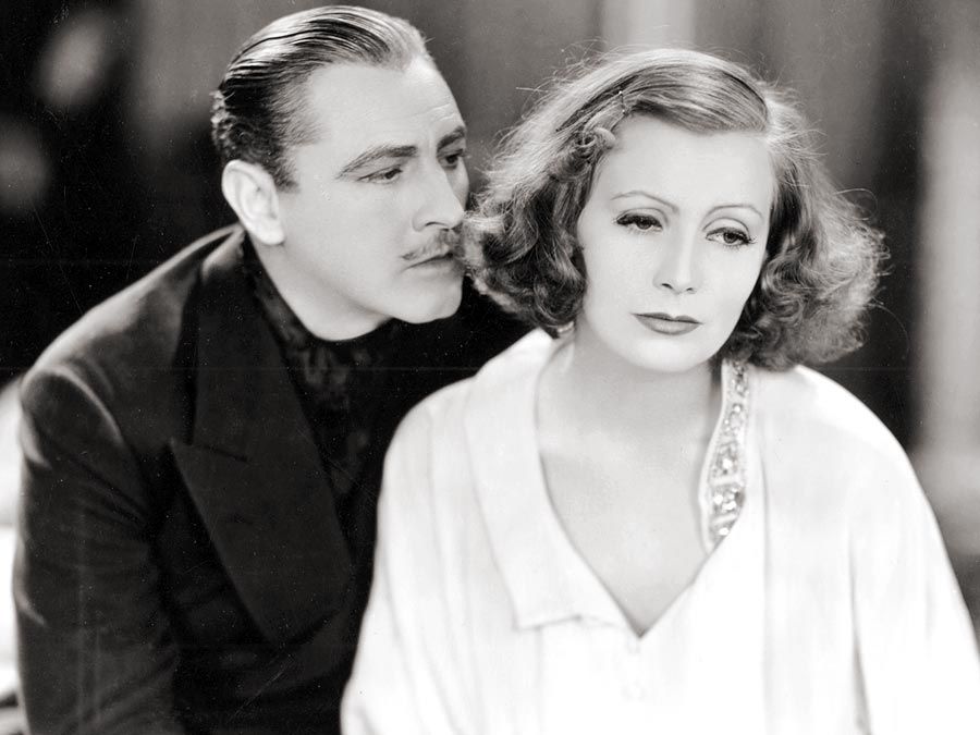 John Barrymore and Greta Garbo in "Grand Hotel" (1932), directed by Edmund Goulding.