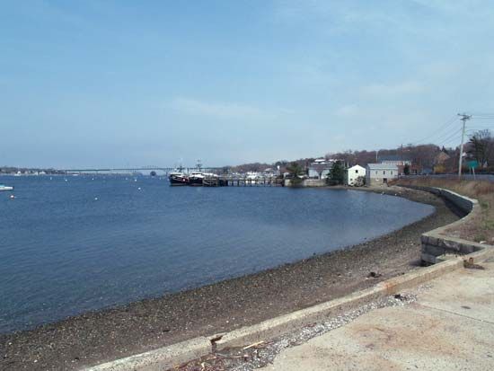 Sakonnet River