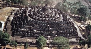 stupa: Borobudur