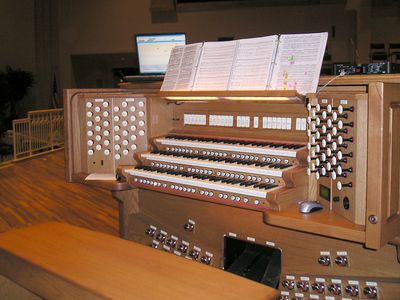 electronic organ