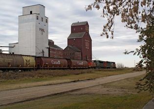 grain elevators, Saskatchewan