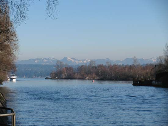 Seattle's Lake Washington Ship Canal