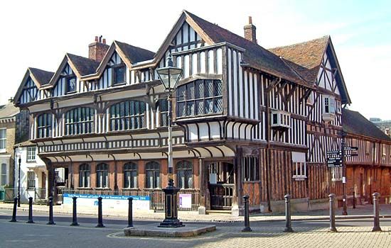 Southampton: Tudor House Museum