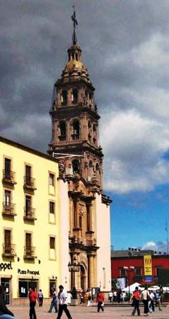 León