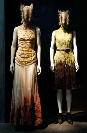 “Alexander McQueen: Savage Beauty”