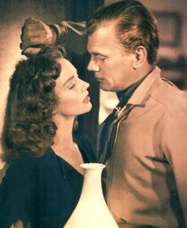 Jennifer Jones and Joseph Cotten in Duel in the Sun