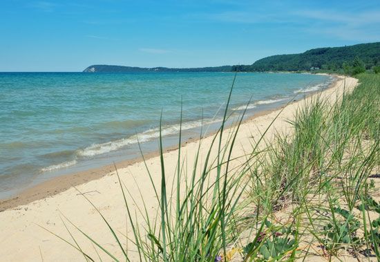 Michigan, Lake: Lake Michigan sand dunes