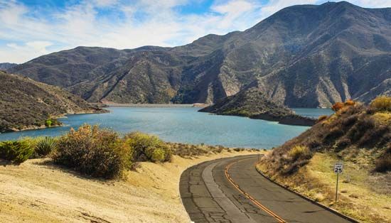 Pyramid Lake