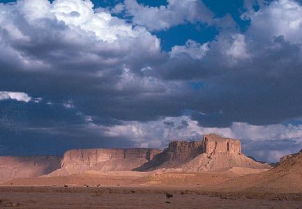 Ṭuwayq Mountains