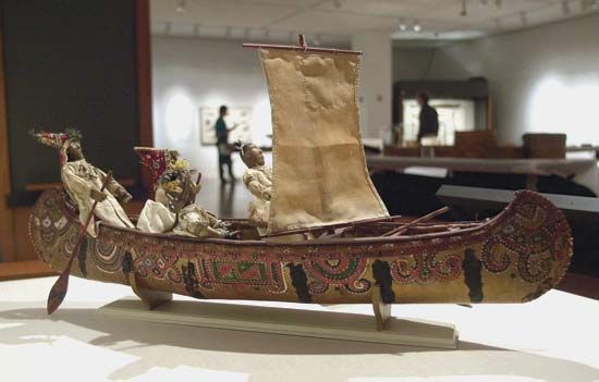 Traditional Pequot canoe; in the Mashantucket Pequot Museum and Research Center, Mashantucket, Conn.