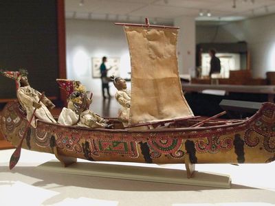 Traditional Pequot canoe; in the Mashantucket Pequot Museum and Research Center, Mashantucket, Conn.