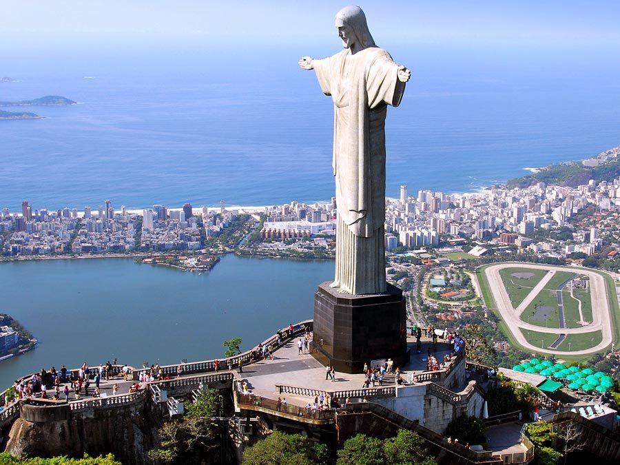 Christ the Redeemer statue