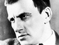 Vladimir Vladimirovich Mayakovsky.