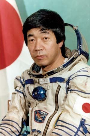 Akiyama Toyohiro.