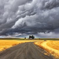 Thunderstorm cumulonimbus clouds above Montana. weather storm thunderstorm atmospheric disturbance cumulonimbus clouds thunder and lightning Homepage blog 2011, science and technology