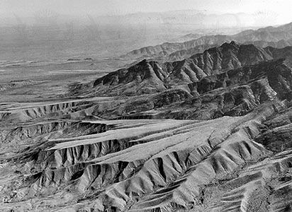 Figure 2: Dissected pediment surfaces on the northeastern flank of Mount Graham, southeastern Arizona. The pediments are mantled with early Pleistocene–late Pliocene alluvium.