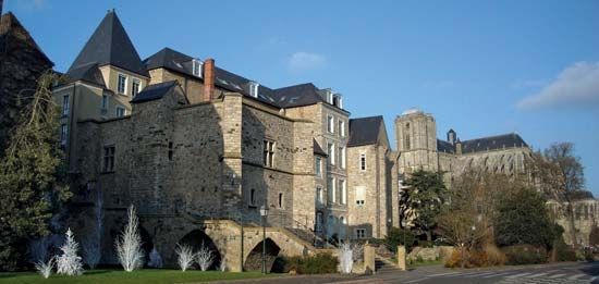 Le Mans: town hall