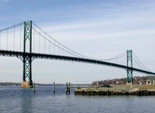 Mount Hope Bridge