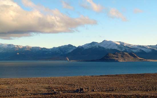 Pyramid Lake