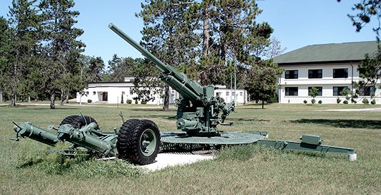 antiaircraft gun