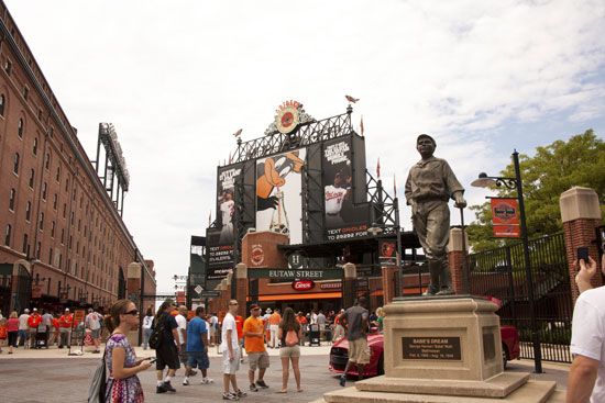 Babe Ruth statue in Baltimore, Maryland