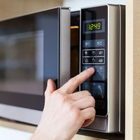 Using microwave oven