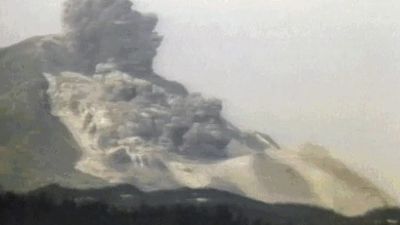 Watch the volcanic eruption of Mount Saint Helens and subsequent flooding caused by melted glaciers