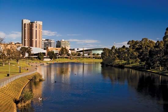 Adelaide: Torrens River