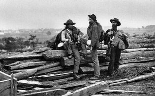 Gettysburg: Confederate prisoners