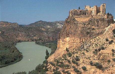 Júcar River and a 14th-century castle